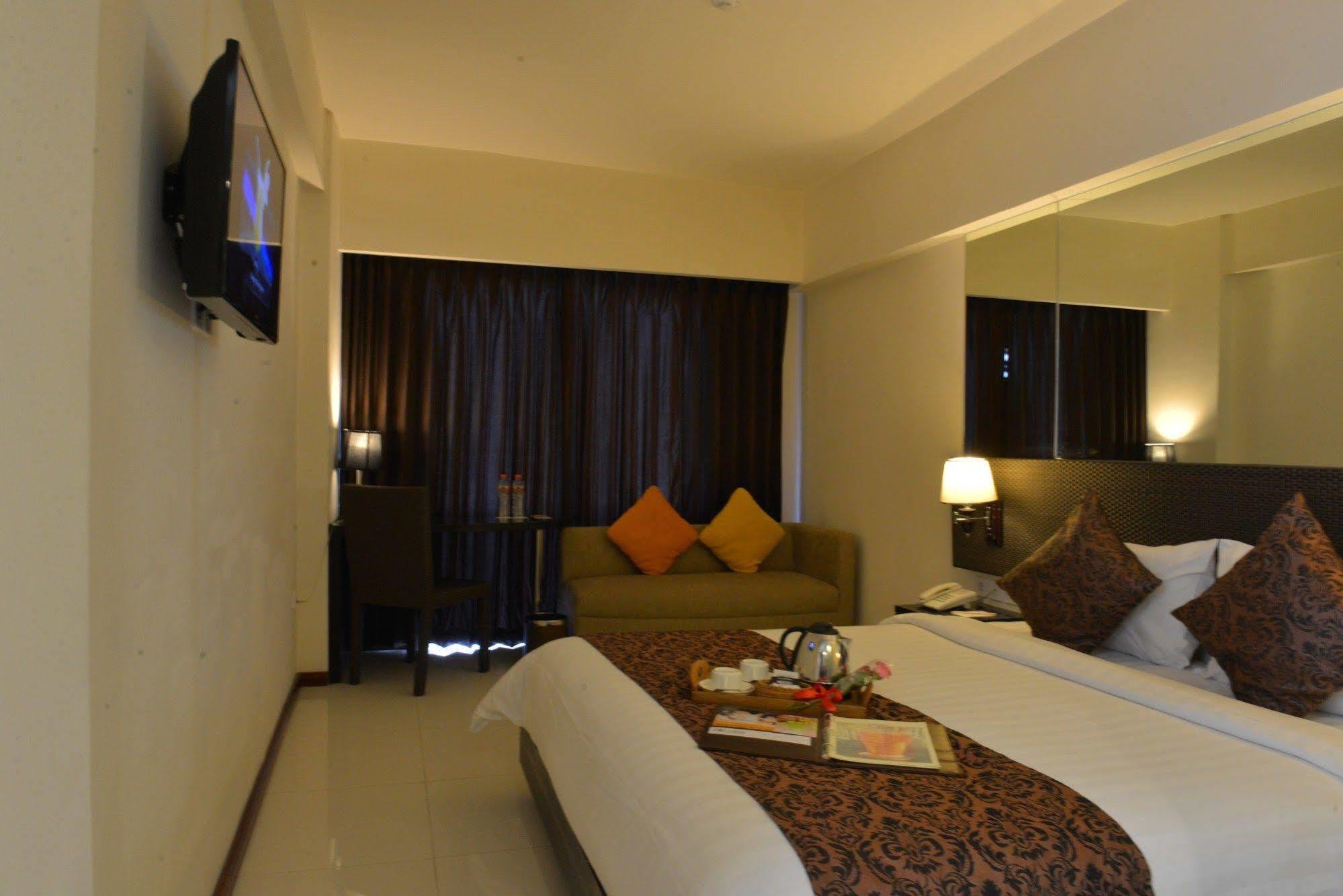 Solaris Hotel Kuta Kuta Lombok Eksteriør bilde